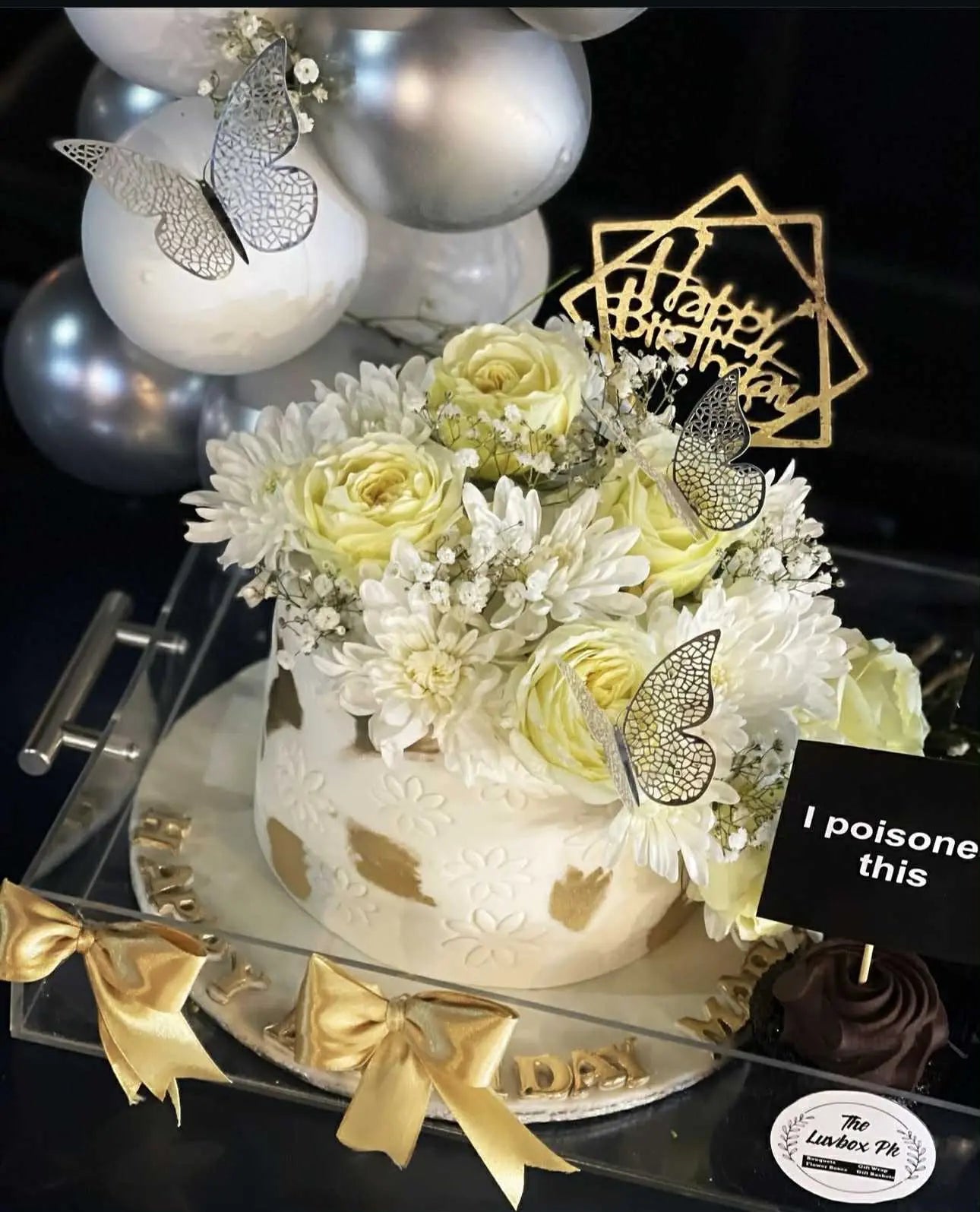 Royal Celebration Acrylic Birthday Tray – 3 lbs Cake, Cupcakes & Balloon Arch 🎂🎈🧁