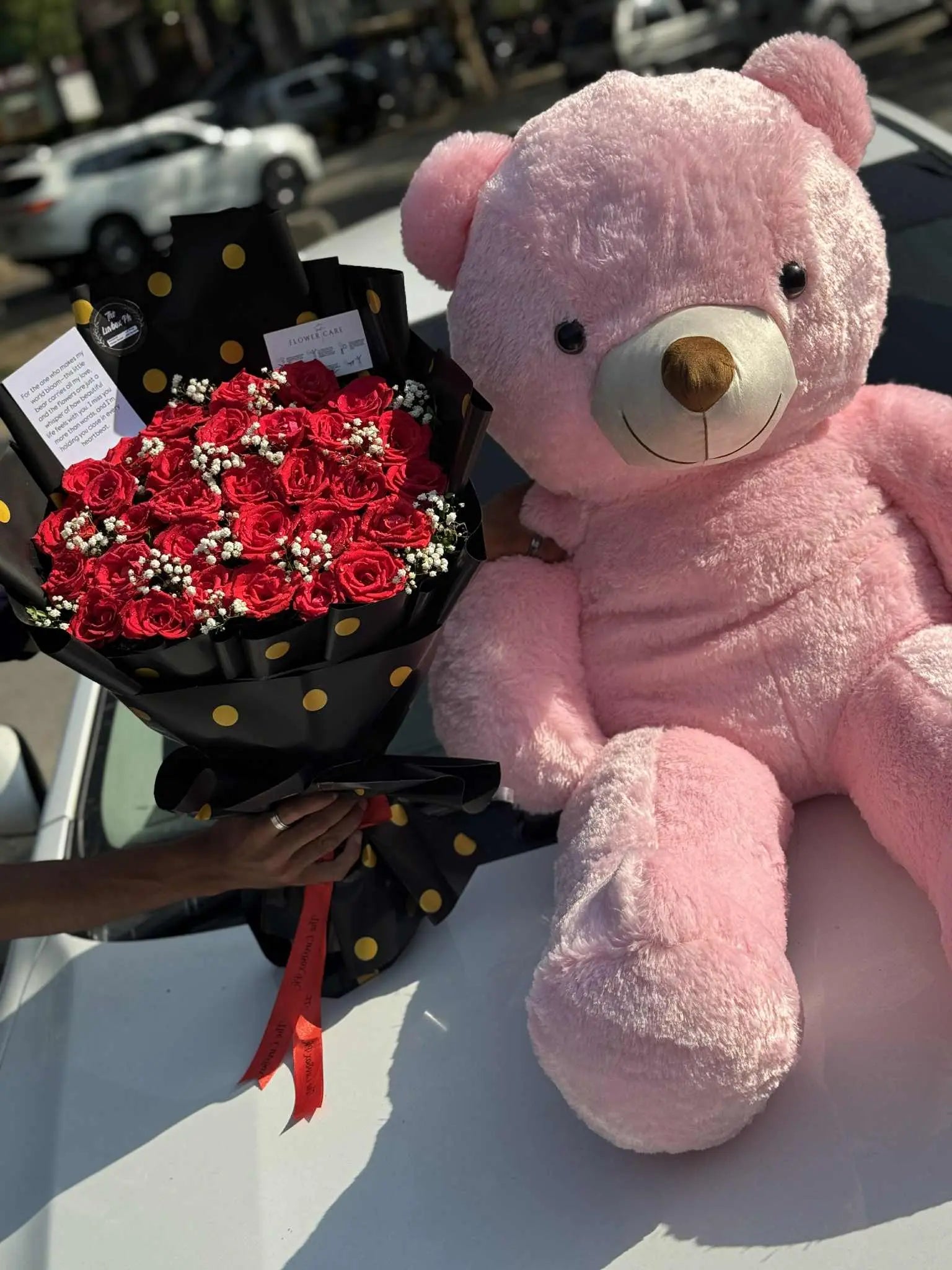 Pink teddy bear with flower bouquet birthday gift combo for her