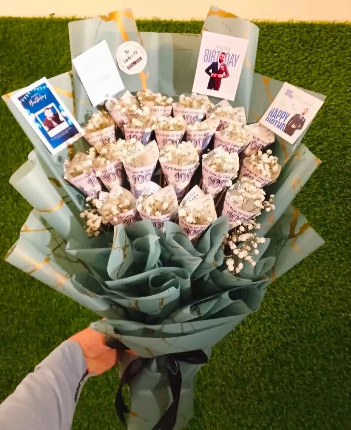 Gentleman Cash Luxe Bouquet – Father’s Day 20K Money Gift Arrangement