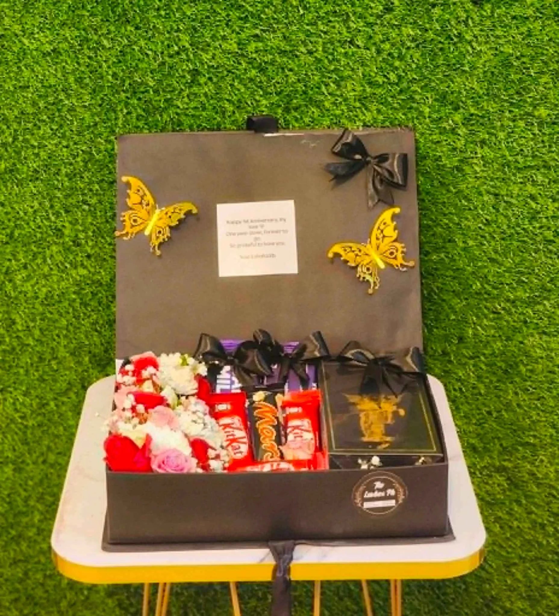 Gentleman Surprise Flap Box – Father’s Day J. Perfume, Chocolates & Floral Light Box