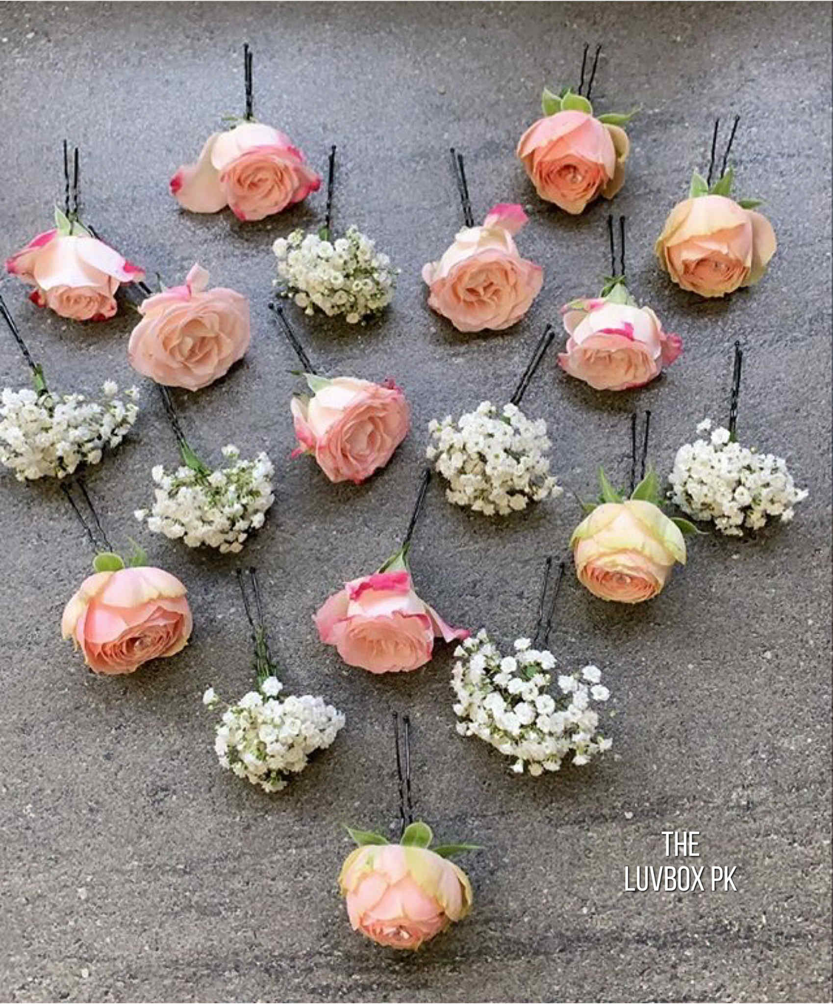 Fresh floral hair pins for brides and bridesmaids in Islamabad, Pakistan