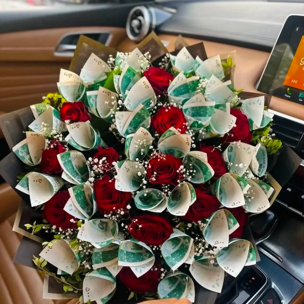 Luxury PKR 20,000 money bouquet with red roses and Rs. 400 notes, romantic gift for her to say I love you in Islamabad Pakistan.