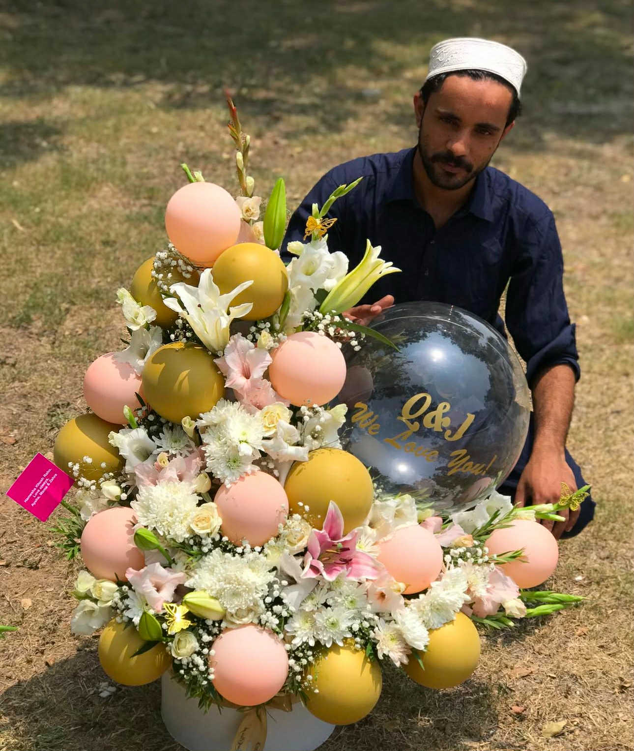 Luxe wedding bouquet with custom message balloon and fresh flowers, perfect personalized gift for weddings and engagements.