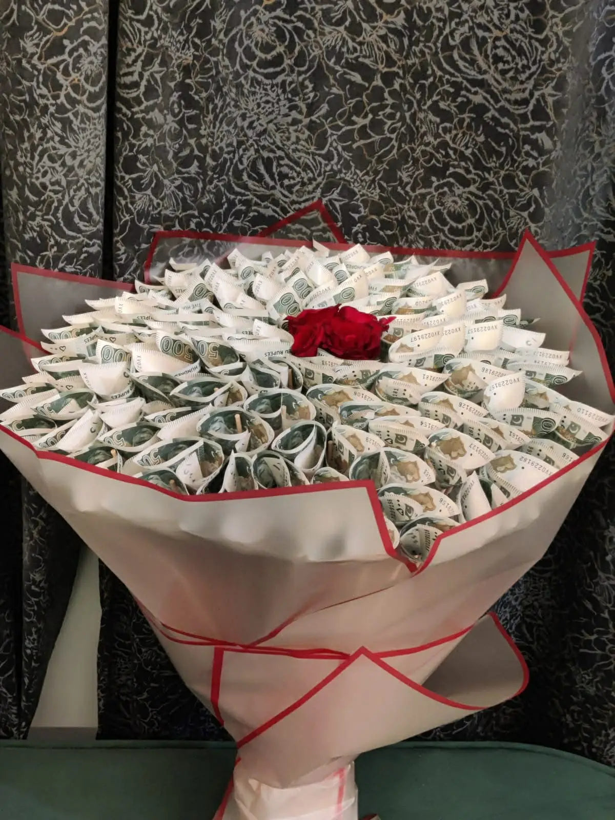 Royal Fortune Bloom 💸✨ – Luxury 50K Cash Bouquet