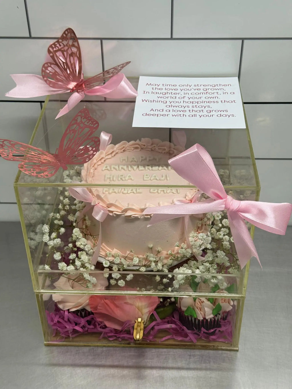 luxury-acrylic-anniversary-cake-box-pink.jpg