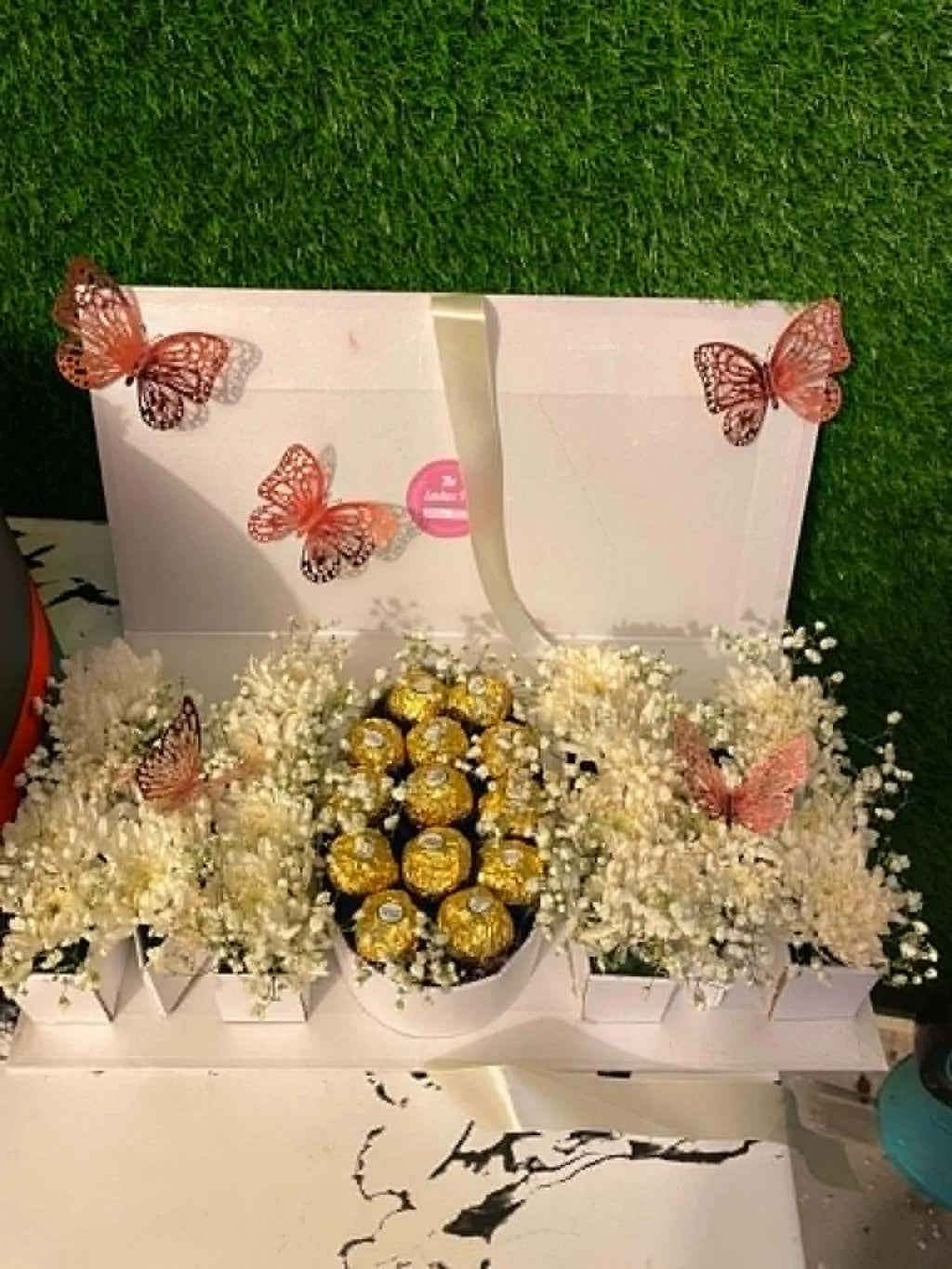 Eternal Love – Mother’s Day Luxury Flap Box with Flowers & Ferrero
