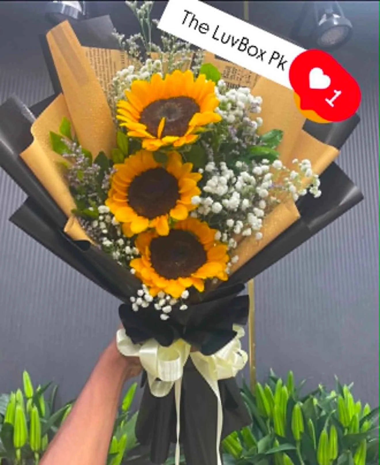 Sunny Trio – Cute 3 Sunflower Bouquet