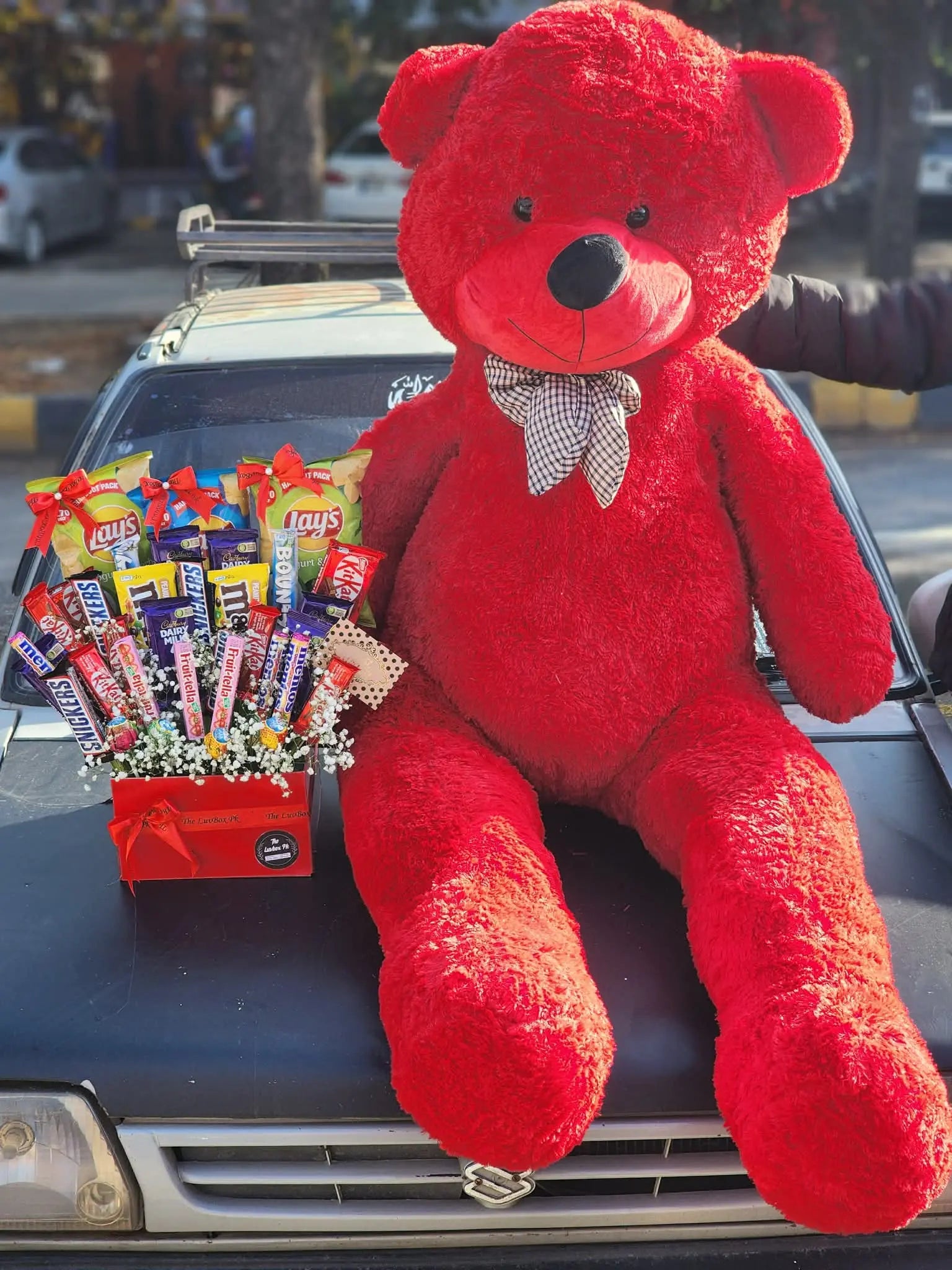6 feet red teddy bear with chocolate box from gift shop Islamabad
