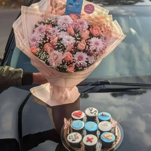 Customized pink cupcakes in acrylic tray with pink bouquet – birthday gift combo for her from The LuvBox PK