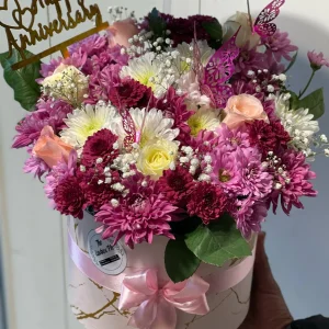 Elegant floral box for her with customizable flowers | Gift shop in Islamabad
