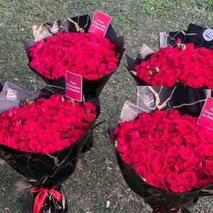 400 Roses Grand Combo – Lucky Girl Premium Rose Bouquets – The LuvBox Pk