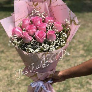 Pink rose bouquet for her and Mother’s Day – The LuvBox Pk Islamabad.