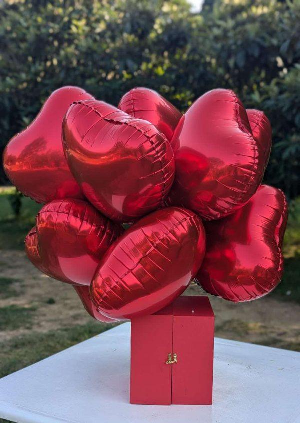 Blossom Bites – Premium Flower & Chocolate Gift Box | Gift Shop in Islamabad – The LuvBox Pk