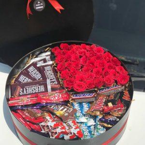 The LuvBox PK XXL chocolate and red rose box – luxury gift box from gift shop in Islamabad