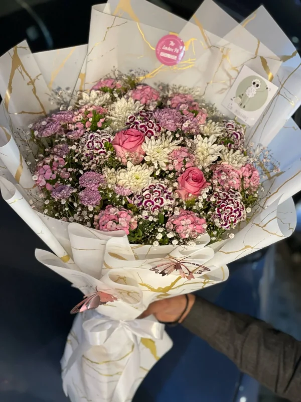 Mixed flower Eid bouquet with chrysanthemums, roses, and baby’s breath – The LuvBox PK