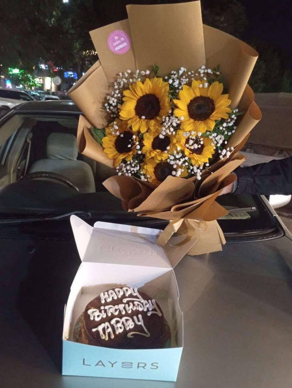 The LuvBox PK – Affordable Cake & Flower Bouquet Combo | Gift Shop in Islamabad - Image 2