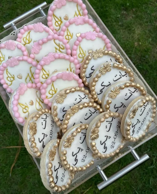 Acrylic tray with Nikkah/Eid Mubarak customized cookies – The LuvBox PK