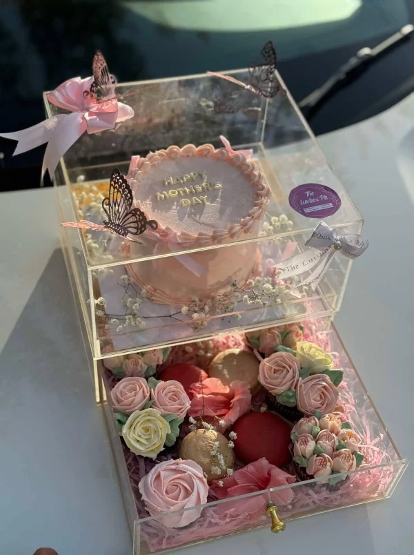 Amour Bloom – Mother’s Day Luxury Acrylic Cake Box with Cupcakes & Macarons | Gift Shop in Islamabad – The Luv Box PK