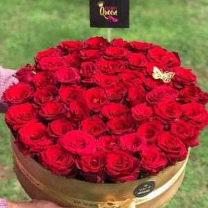 Luxury rose box with 50 imported roses – The Luv Box PK