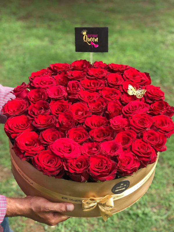 Luxury rose box with 50 imported roses – The Luv Box PK