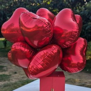 Blossom Bites – Premium Flower & Chocolate Gift Box | Gift Shop in Islamabad – The LuvBox Pk