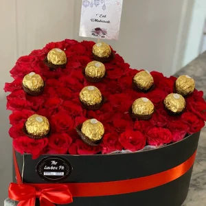 Heart-shaped Eid gift box with roses and Ferrero Rocher chocolates – The LuvBox PK