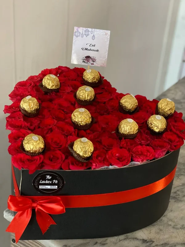 Heart-shaped Eid gift box with roses and Ferrero Rocher chocolates – The LuvBox PK