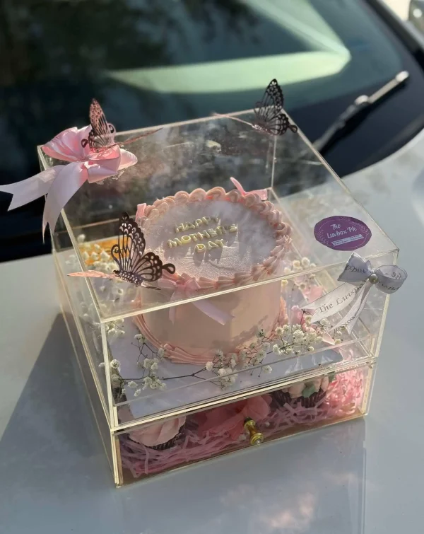 Amour Bloom – Mother’s Day Luxury Acrylic Cake Box with Cupcakes & Macarons | Gift Shop in Islamabad – The Luv Box PK - Image 2